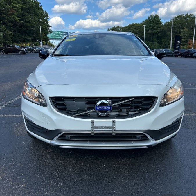 2016 Volvo V60 Cross Country 4dr Wgn T5 AWD, available for sale in Manchester, New Hampshire | Second Street Auto Sales Inc. Manchester, New Hampshire 2016 Volvo V60 Cross Country 4dr Wgn T5 AWD, available for sale in Manchester, New Hampshire | Second Street Auto Sales Inc. Manchester, New Hampshire