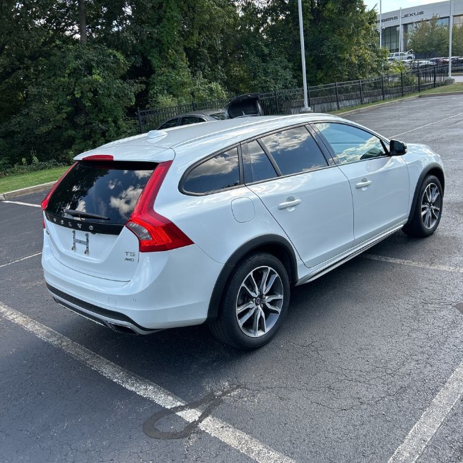 2016 Volvo V60 Cross Country 4dr Wgn T5 AWD, available for sale in Manchester, New Hampshire | Second Street Auto Sales Inc. Manchester, New Hampshire 2016 Volvo V60 Cross Country 4dr Wgn T5 AWD, available for sale in Manchester, New Hampshire | Second Street Auto Sales Inc. Manchester, New Hampshire