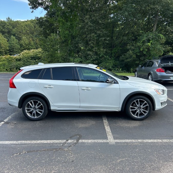 2016 Volvo V60 Cross Country 4dr Wgn T5 AWD, available for sale in Manchester, New Hampshire | Second Street Auto Sales Inc. Manchester, New Hampshire 2016 Volvo V60 Cross Country 4dr Wgn T5 AWD, available for sale in Manchester, New Hampshire | Second Street Auto Sales Inc. Manchester, New Hampshire