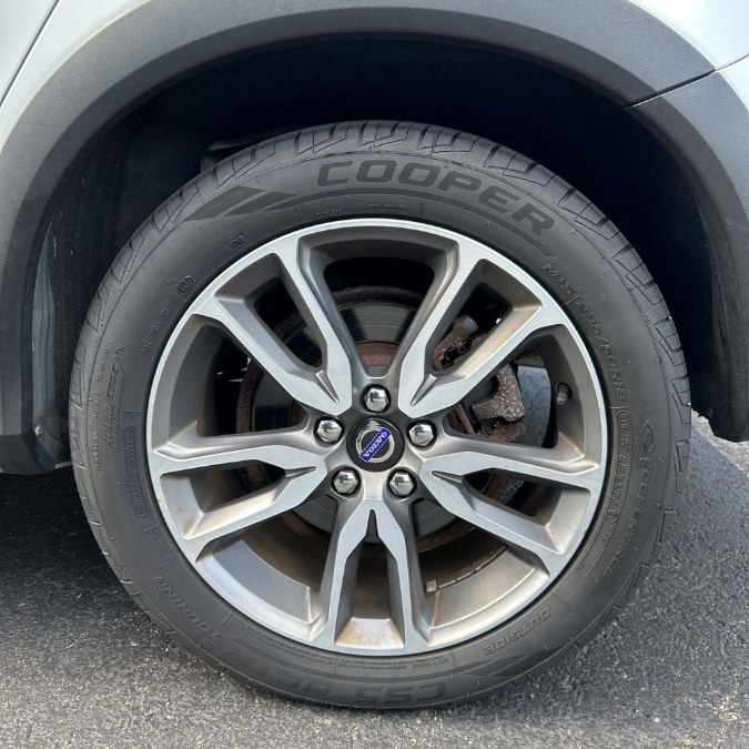 2016 Volvo V60 Cross Country 4dr Wgn T5 AWD, available for sale in Manchester, New Hampshire | Second Street Auto Sales Inc. Manchester, New Hampshire 2016 Volvo V60 Cross Country 4dr Wgn T5 AWD, available for sale in Manchester, New Hampshire | Second Street Auto Sales Inc. Manchester, New Hampshire