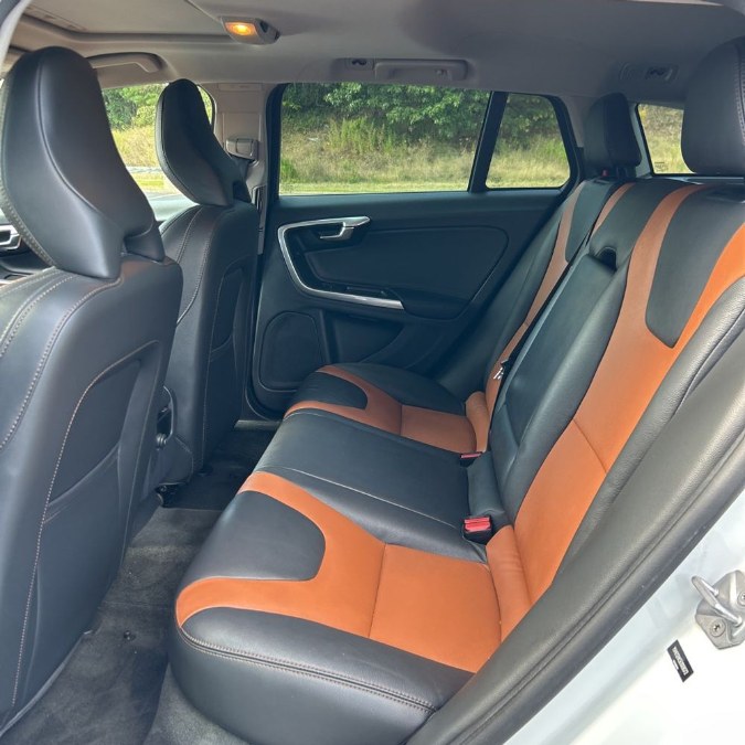 2016 Volvo V60 Cross Country 4dr Wgn T5 AWD, available for sale in Manchester, New Hampshire | Second Street Auto Sales Inc. Manchester, New Hampshire 2016 Volvo V60 Cross Country 4dr Wgn T5 AWD, available for sale in Manchester, New Hampshire | Second Street Auto Sales Inc. Manchester, New Hampshire