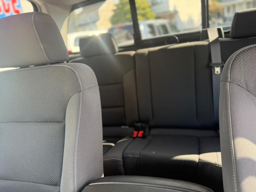 2017 Chevrolet Silverado 1500 4WD Double Cab 143.5" LT w/2LT, available for sale in Bridgeport, Connecticut | CT Auto. Bridgeport, Connecticut 2017 Chevrolet Silverado 1500 4WD Double Cab 143.5" LT w/2LT, available for sale in Bridgeport, Connecticut | CT Auto. Bridgeport, Connecticut
