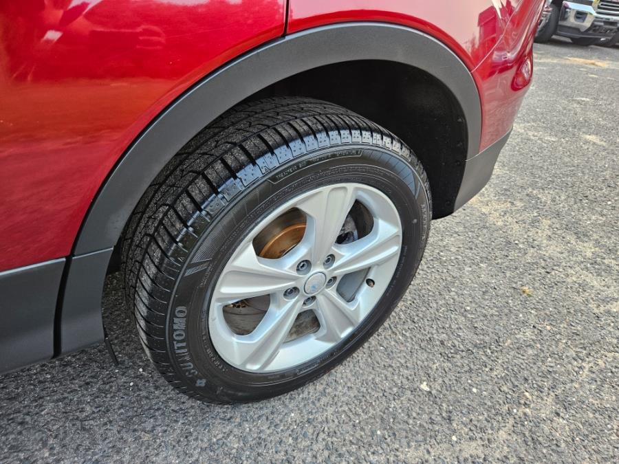 2013 Ford Escape 4WD 4dr SE, available for sale in East Windsor, Connecticut | Toro Auto. East Windsor, Connecticut 2013 Ford Escape 4WD 4dr SE, available for sale in East Windsor, Connecticut | Toro Auto. East Windsor, Connecticut