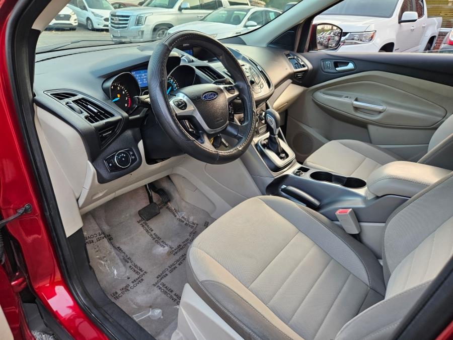 2013 Ford Escape 4WD 4dr SE, available for sale in East Windsor, Connecticut | Toro Auto. East Windsor, Connecticut 2013 Ford Escape 4WD 4dr SE, available for sale in East Windsor, Connecticut | Toro Auto. East Windsor, Connecticut