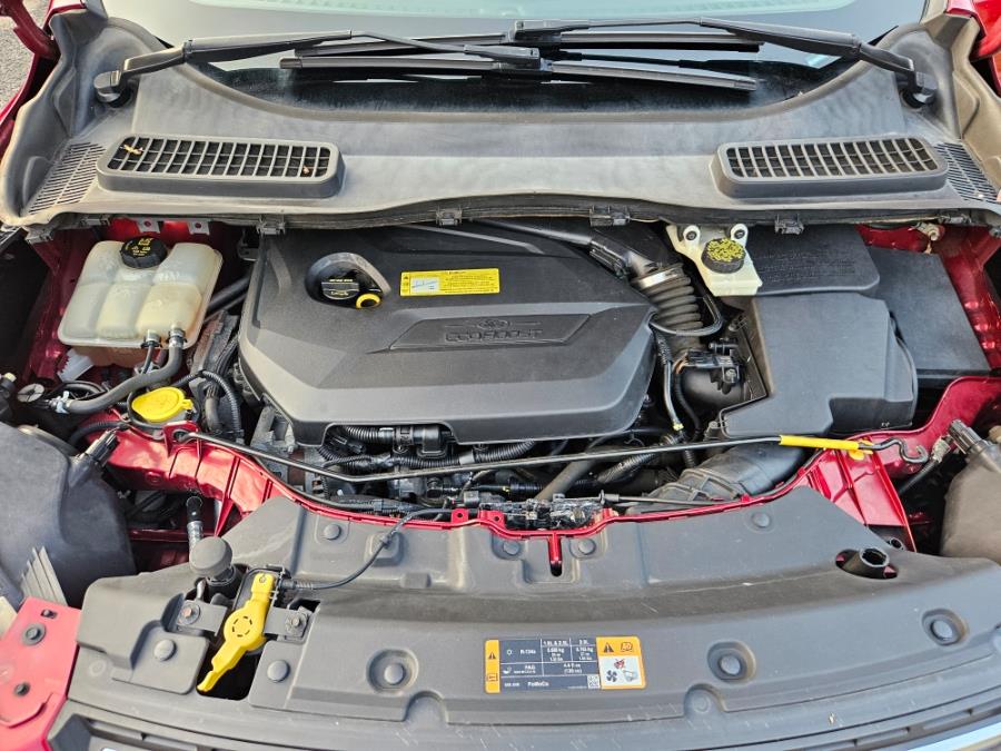 2013 Ford Escape 4WD 4dr SE, available for sale in East Windsor, Connecticut | Toro Auto. East Windsor, Connecticut 2013 Ford Escape 4WD 4dr SE, available for sale in East Windsor, Connecticut | Toro Auto. East Windsor, Connecticut