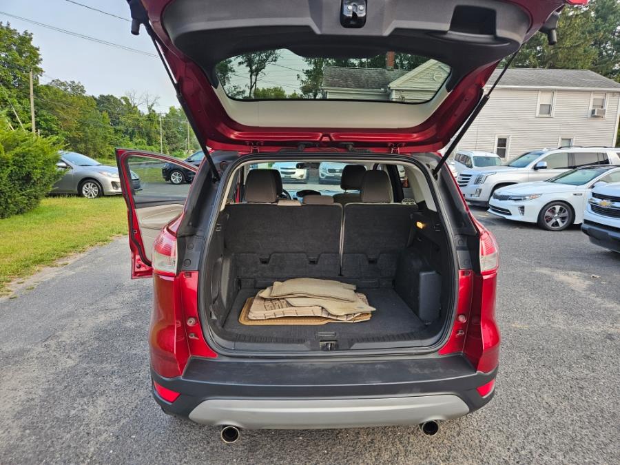 2013 Ford Escape 4WD 4dr SE, available for sale in East Windsor, Connecticut | Toro Auto. East Windsor, Connecticut 2013 Ford Escape 4WD 4dr SE, available for sale in East Windsor, Connecticut | Toro Auto. East Windsor, Connecticut