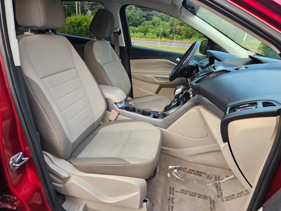 2013 Ford Escape 4WD 4dr SE, available for sale in East Windsor, Connecticut | Toro Auto. East Windsor, Connecticut 2013 Ford Escape 4WD 4dr SE, available for sale in East Windsor, Connecticut | Toro Auto. East Windsor, Connecticut