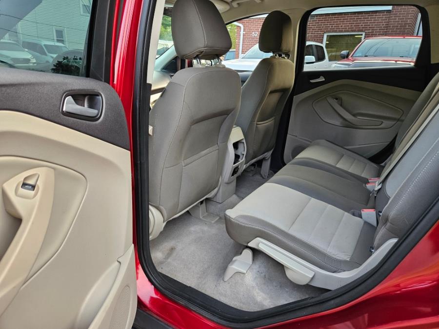 2013 Ford Escape 4WD 4dr SE, available for sale in East Windsor, Connecticut | Toro Auto. East Windsor, Connecticut 2013 Ford Escape 4WD 4dr SE, available for sale in East Windsor, Connecticut | Toro Auto. East Windsor, Connecticut