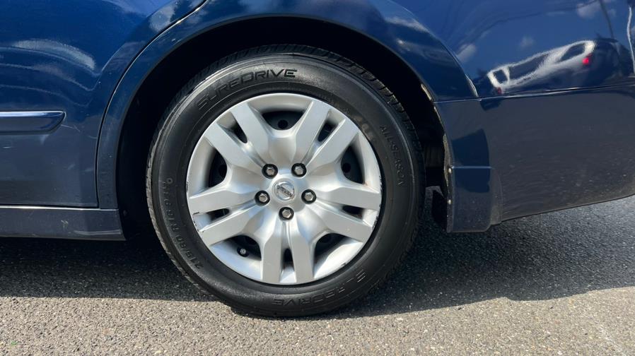 2010 Nissan Altima 4dr Sdn I4 CVT 2.5 S, available for sale in East Windsor, Connecticut | A1 Auto Sale LLC. East Windsor, Connecticut 2010 Nissan Altima 4dr Sdn I4 CVT 2.5 S, available for sale in East Windsor, Connecticut | A1 Auto Sale LLC. East Windsor, Connecticut