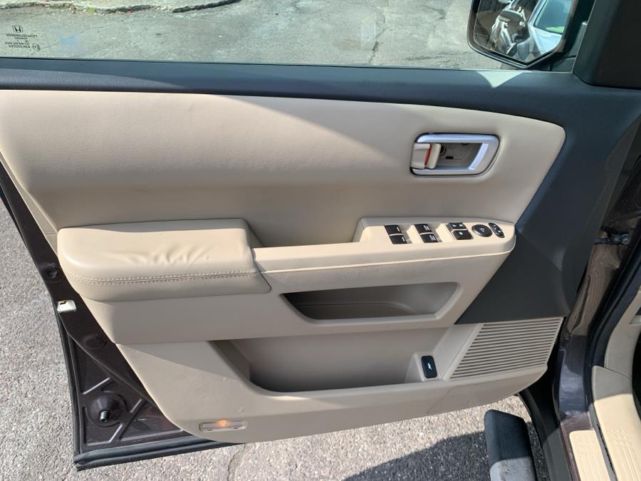 2012 Honda Pilot 4WD 4dr EX-L w/RES, available for sale in Springfield, Massachusetts | Absolute Motors Inc. Springfield, Massachusetts 2012 Honda Pilot 4WD 4dr EX-L w/RES, available for sale in Springfield, Massachusetts | Absolute Motors Inc. Springfield, Massachusetts