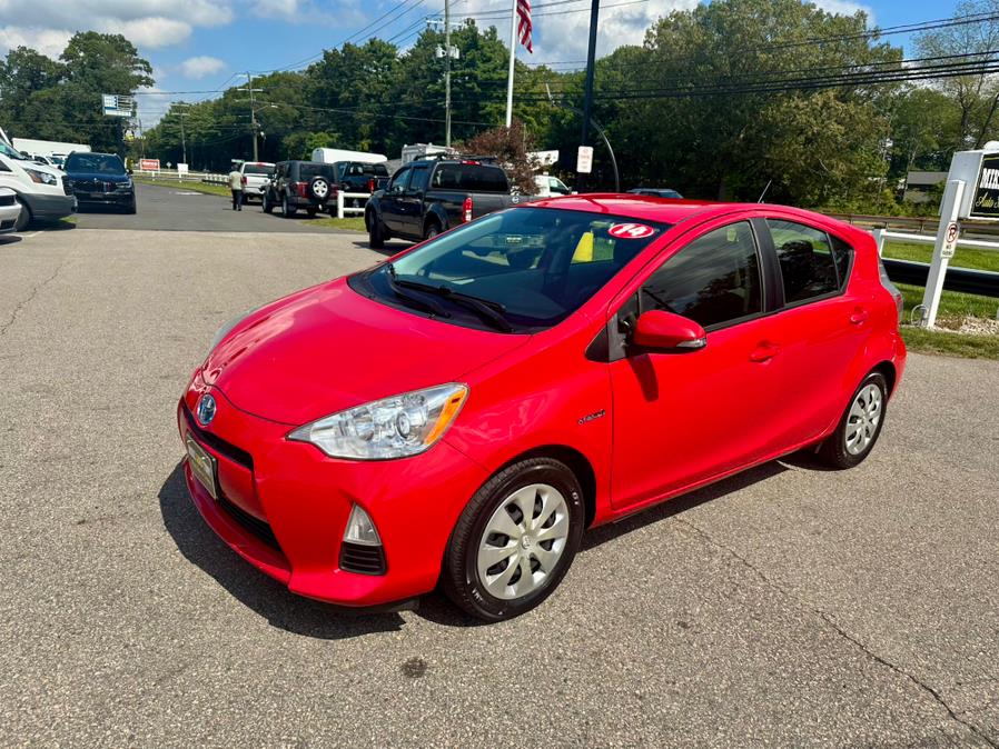 2014 Toyota Prius c 5dr HB Four (Natl), available for sale in South Windsor, Connecticut | Mike And Tony Auto Sales, Inc. South Windsor, Connecticut 2014 Toyota Prius c 5dr HB Four (Natl), available for sale in South Windsor, Connecticut | Mike And Tony Auto Sales, Inc. South Windsor, Connecticut