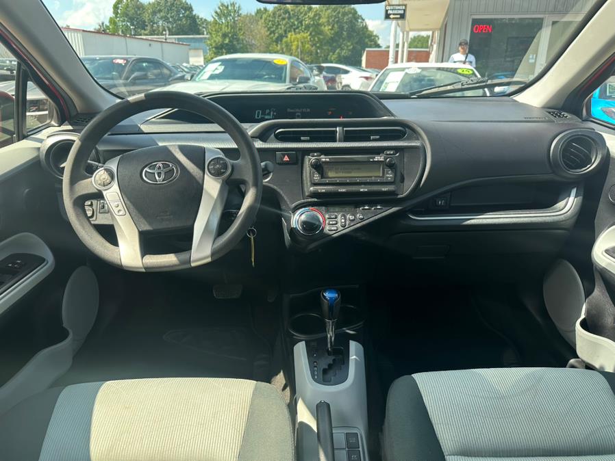 2014 Toyota Prius c 5dr HB Four (Natl), available for sale in South Windsor, Connecticut | Mike And Tony Auto Sales, Inc. South Windsor, Connecticut 2014 Toyota Prius c 5dr HB Four (Natl), available for sale in South Windsor, Connecticut | Mike And Tony Auto Sales, Inc. South Windsor, Connecticut