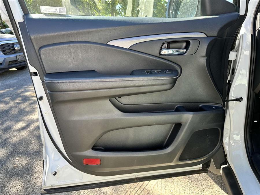 2022 Honda Ridgeline Sport, available for sale in Patchogue, New York | Baron Supercenter. Patchogue, New York 2022 Honda Ridgeline Sport, available for sale in Patchogue, New York | Baron Supercenter. Patchogue, New York
