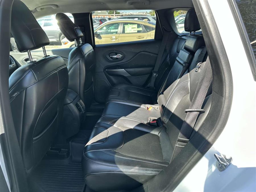 2019 Jeep Cherokee Latitude Plus, available for sale in Patchogue, New York | Baron Supercenter. Patchogue, New York 2019 Jeep Cherokee Latitude Plus, available for sale in Patchogue, New York | Baron Supercenter. Patchogue, New York