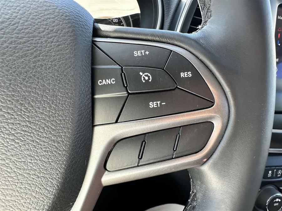 2019 Jeep Cherokee Latitude Plus, available for sale in Patchogue, New York | Baron Supercenter. Patchogue, New York 2019 Jeep Cherokee Latitude Plus, available for sale in Patchogue, New York | Baron Supercenter. Patchogue, New York