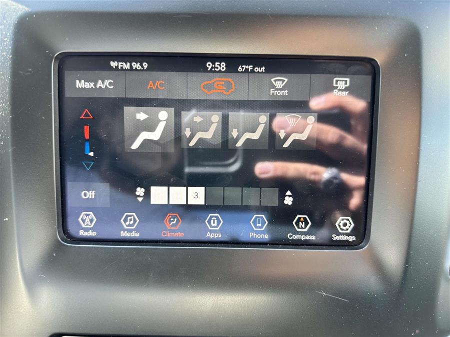 2019 Jeep Cherokee Latitude Plus, available for sale in Patchogue, New York | Baron Supercenter. Patchogue, New York 2019 Jeep Cherokee Latitude Plus, available for sale in Patchogue, New York | Baron Supercenter. Patchogue, New York