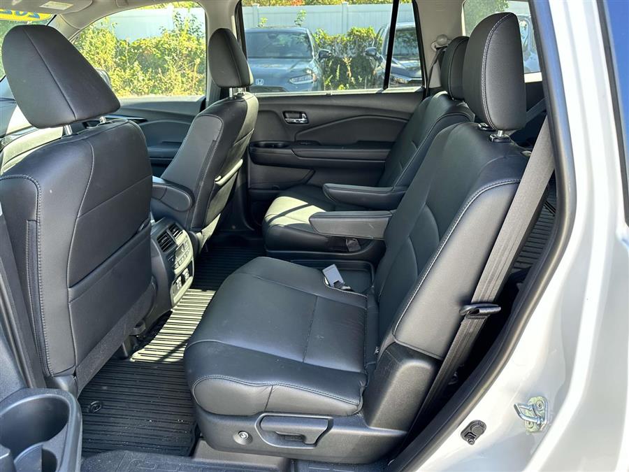 2022 Honda Pilot Touring, available for sale in Patchogue, New York | Baron Supercenter. Patchogue, New York 2022 Honda Pilot Touring, available for sale in Patchogue, New York | Baron Supercenter. Patchogue, New York