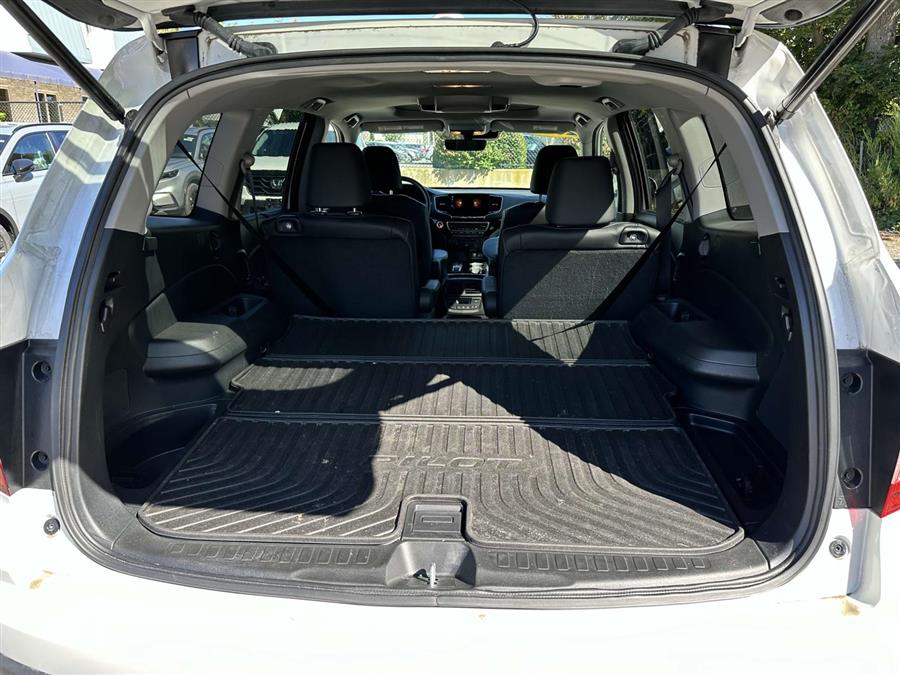 2022 Honda Pilot Touring, available for sale in Patchogue, New York | Baron Supercenter. Patchogue, New York 2022 Honda Pilot Touring, available for sale in Patchogue, New York | Baron Supercenter. Patchogue, New York