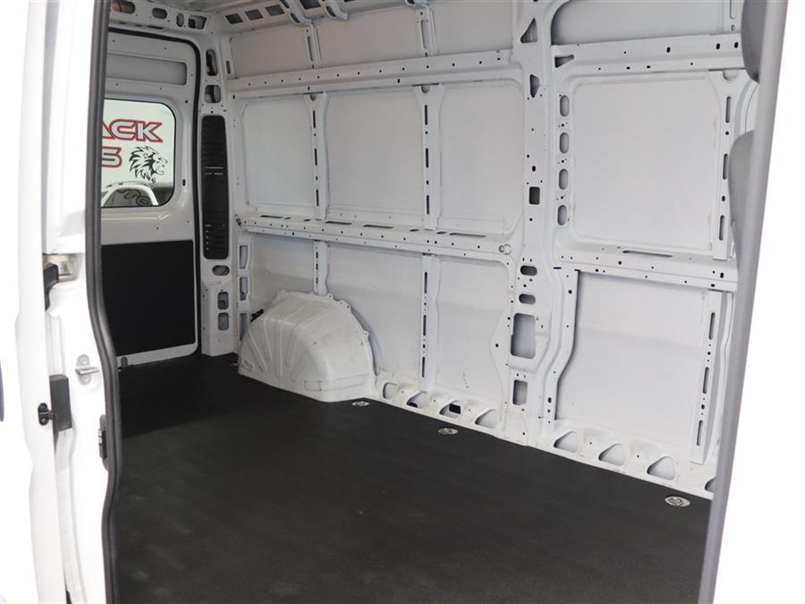 2023 Ram 2500 photo 9