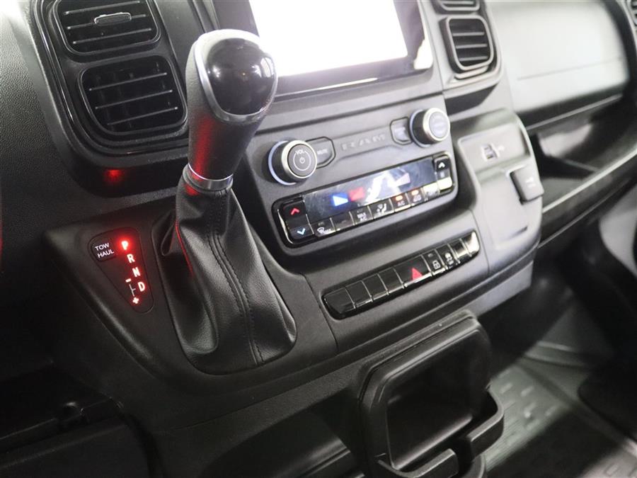 2023 Ram 2500 photo 17