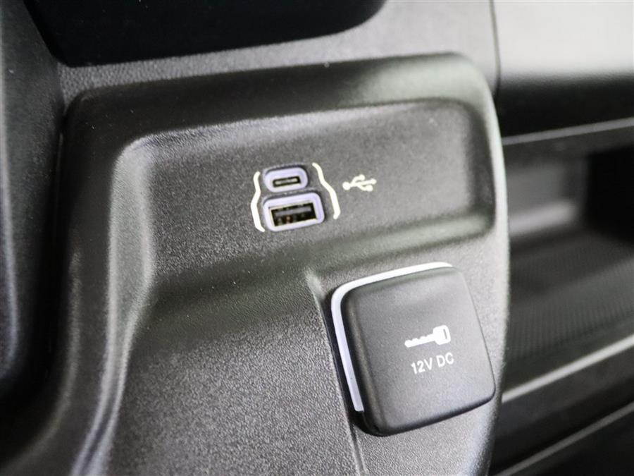 2023 Ram 2500 photo 21