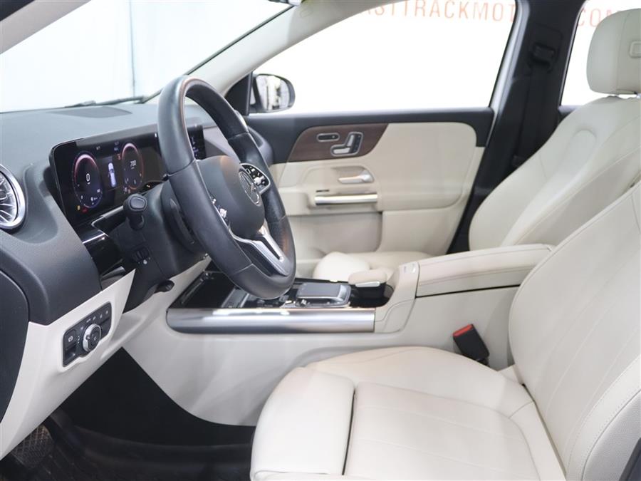 2022 Mercedes Benz GLA 250 4MATIC photo 8