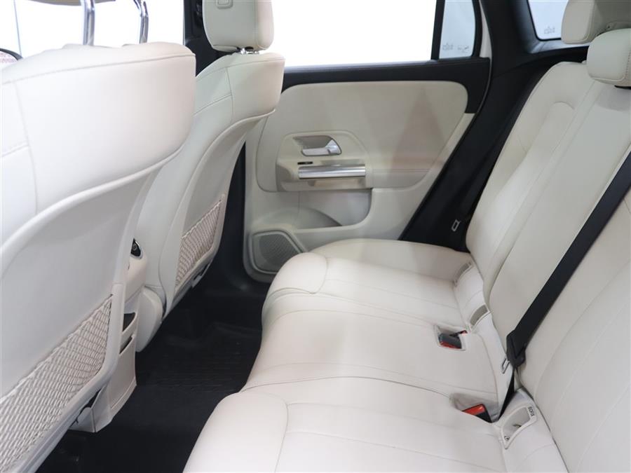 2022 Mercedes Benz GLA 250 4MATIC photo 10