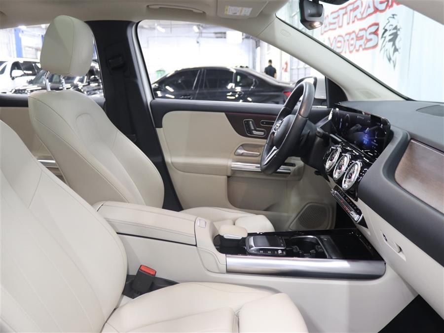 2022 Mercedes Benz GLA 250 4MATIC photo 12