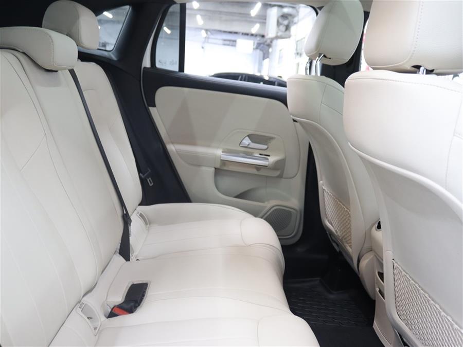 2022 Mercedes Benz GLA 250 4MATIC photo 14
