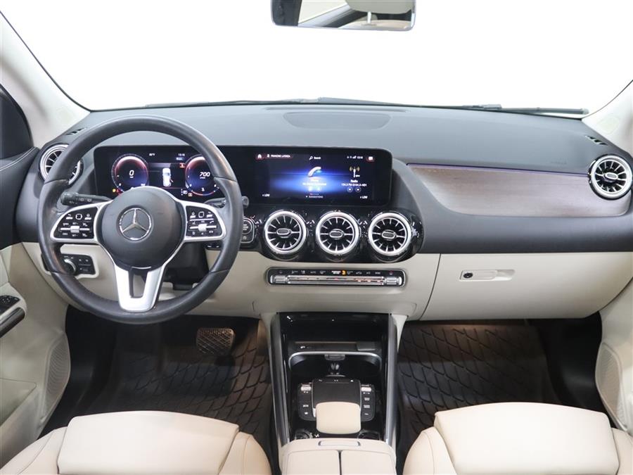 2022 Mercedes Benz GLA 250 4MATIC photo 16