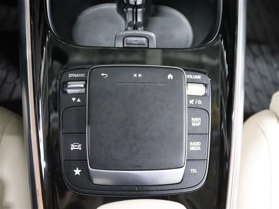 2022 Mercedes Benz GLA 250 4MATIC photo 25