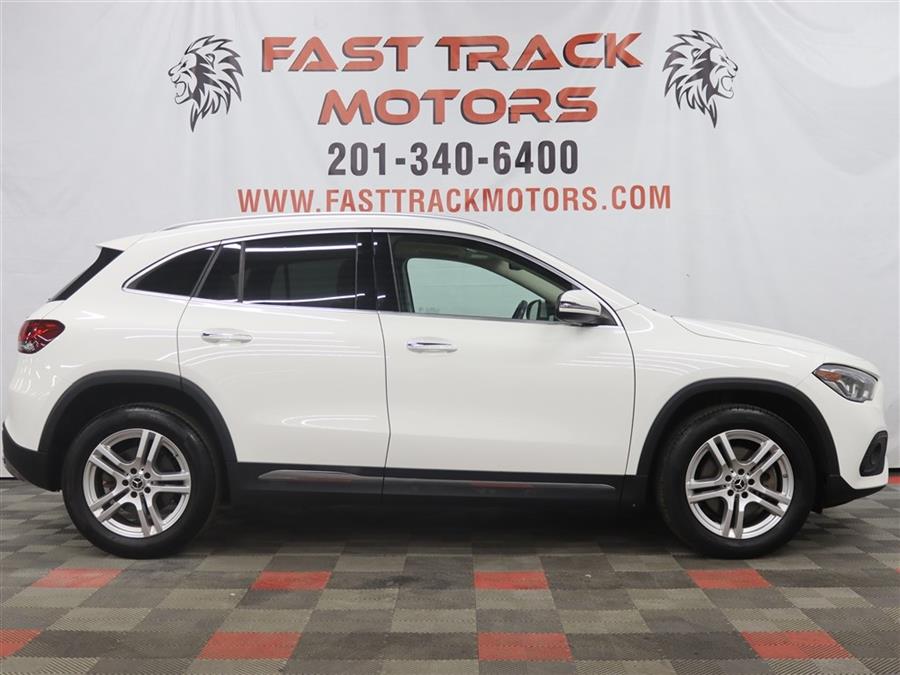 2022 Mercedes Benz GLA 250 4MATIC photo 3