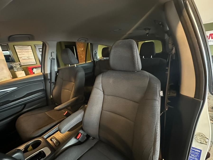 2018 Honda Pilot LX AWD, available for sale in West Hartford, Connecticut | AutoMax. West Hartford, Connecticut 2018 Honda Pilot LX AWD, available for sale in West Hartford, Connecticut | AutoMax. West Hartford, Connecticut