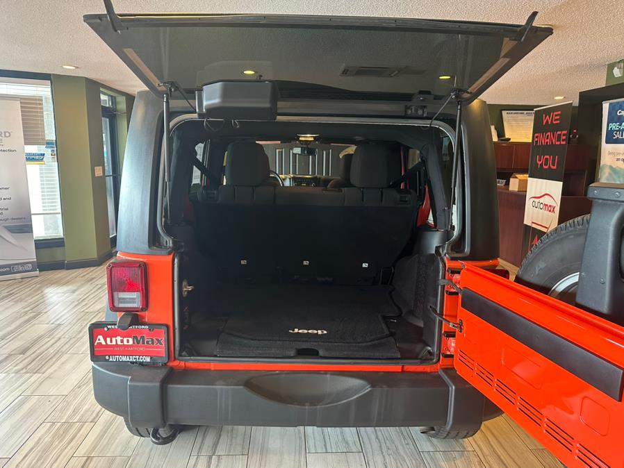 2015 Jeep Wrangler Unlimited 4WD 4dr Sport, available for sale in West Hartford, Connecticut | AutoMax. West Hartford, Connecticut 2015 Jeep Wrangler Unlimited 4WD 4dr Sport, available for sale in West Hartford, Connecticut | AutoMax. West Hartford, Connecticut