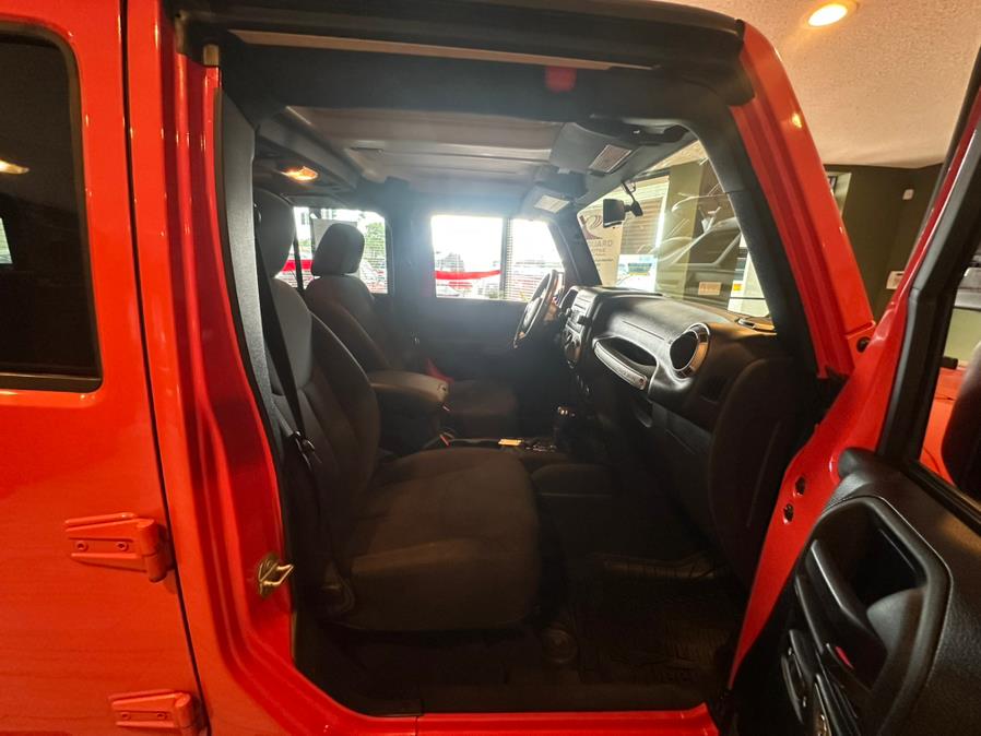 2015 Jeep Wrangler Unlimited 4WD 4dr Sport, available for sale in West Hartford, Connecticut | AutoMax. West Hartford, Connecticut 2015 Jeep Wrangler Unlimited 4WD 4dr Sport, available for sale in West Hartford, Connecticut | AutoMax. West Hartford, Connecticut