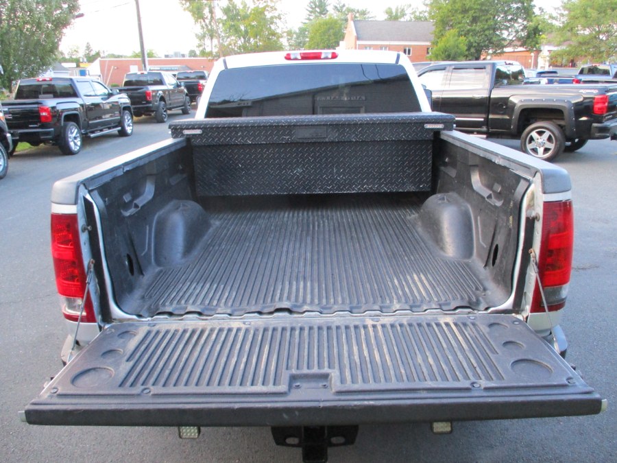 2013 GMC Sierra 2500HD 4WD Crew Cab 153.7" SLE, available for sale in Suffield, Connecticut | Suffield Auto LLC. Suffield, Connecticut 2013 GMC Sierra 2500HD 4WD Crew Cab 153.7" SLE, available for sale in Suffield, Connecticut | Suffield Auto LLC. Suffield, Connecticut