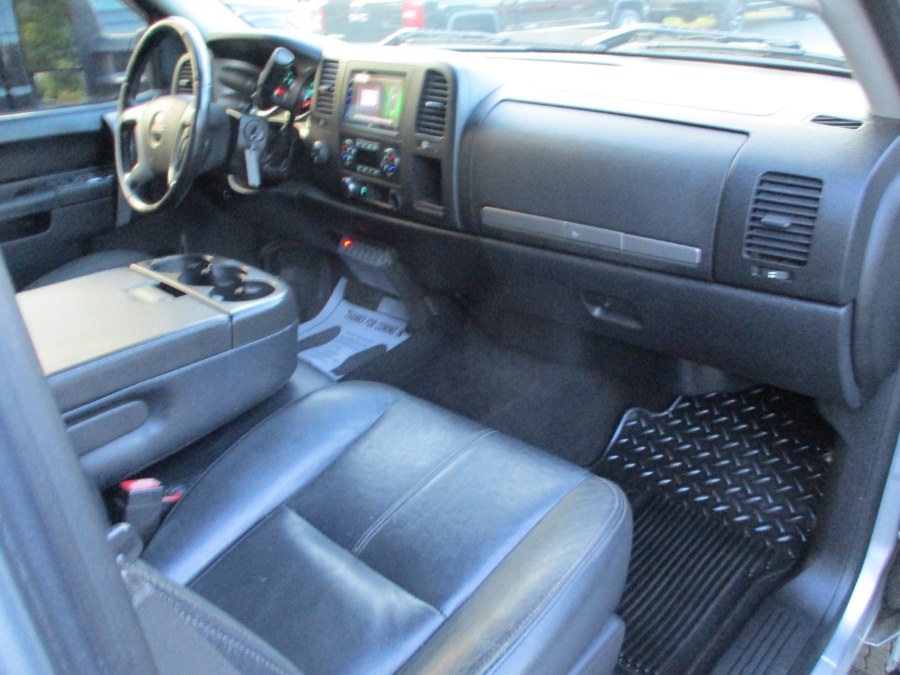 2013 GMC Sierra 2500HD 4WD Crew Cab 153.7" SLE, available for sale in Suffield, Connecticut | Suffield Auto LLC. Suffield, Connecticut 2013 GMC Sierra 2500HD 4WD Crew Cab 153.7" SLE, available for sale in Suffield, Connecticut | Suffield Auto LLC. Suffield, Connecticut