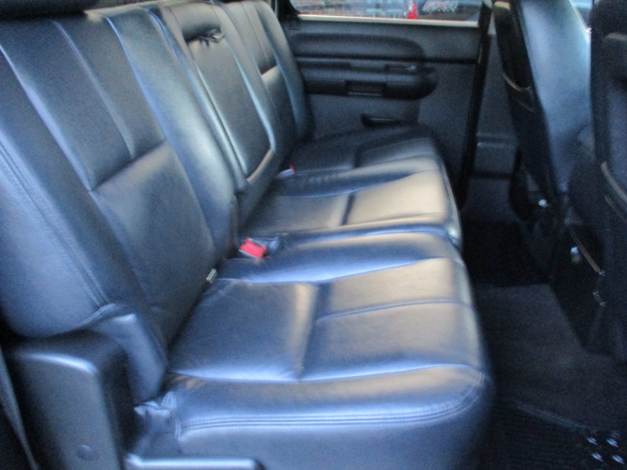 2013 GMC Sierra 2500HD 4WD Crew Cab 153.7" SLE, available for sale in Suffield, Connecticut | Suffield Auto LLC. Suffield, Connecticut 2013 GMC Sierra 2500HD 4WD Crew Cab 153.7" SLE, available for sale in Suffield, Connecticut | Suffield Auto LLC. Suffield, Connecticut