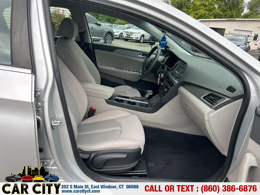 2017 Hyundai Sonata 2.4L PZEV, available for sale in East Windsor, Connecticut | Car City LLC. East Windsor, Connecticut 2017 Hyundai Sonata 2.4L PZEV, available for sale in East Windsor, Connecticut | Car City LLC. East Windsor, Connecticut