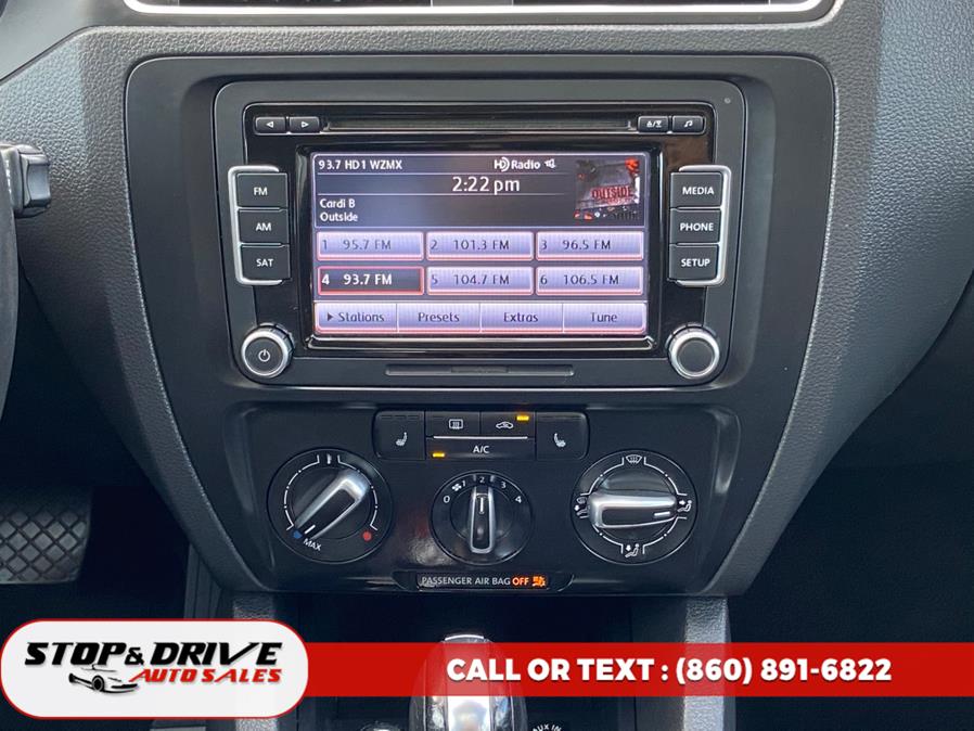 2014 Volkswagen Jetta Sedan 4dr Auto SE PZEV, available for sale in East Windsor, Connecticut | Stop & Drive Auto Sales. East Windsor, Connecticut 2014 Volkswagen Jetta Sedan 4dr Auto SE PZEV, available for sale in East Windsor, Connecticut | Stop & Drive Auto Sales. East Windsor, Connecticut