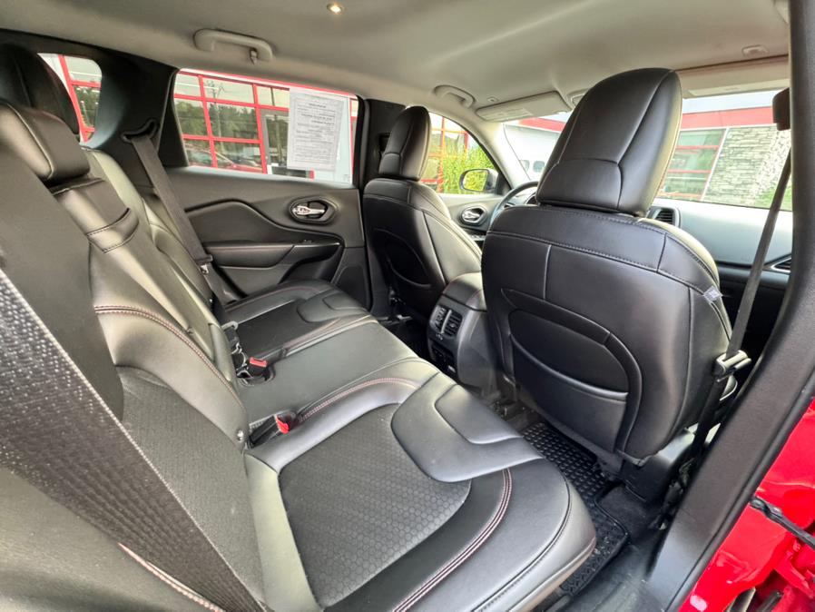 2019 Jeep Cherokee Trailhawk 4x4, available for sale in Canton , Connecticut | Bach Motor Cars. Canton , Connecticut 2019 Jeep Cherokee Trailhawk 4x4, available for sale in Canton , Connecticut | Bach Motor Cars. Canton , Connecticut