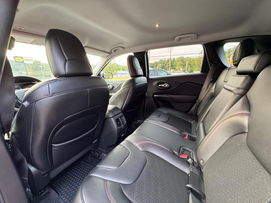 2019 Jeep Cherokee Trailhawk 4x4, available for sale in Canton , Connecticut | Bach Motor Cars. Canton , Connecticut 2019 Jeep Cherokee Trailhawk 4x4, available for sale in Canton , Connecticut | Bach Motor Cars. Canton , Connecticut