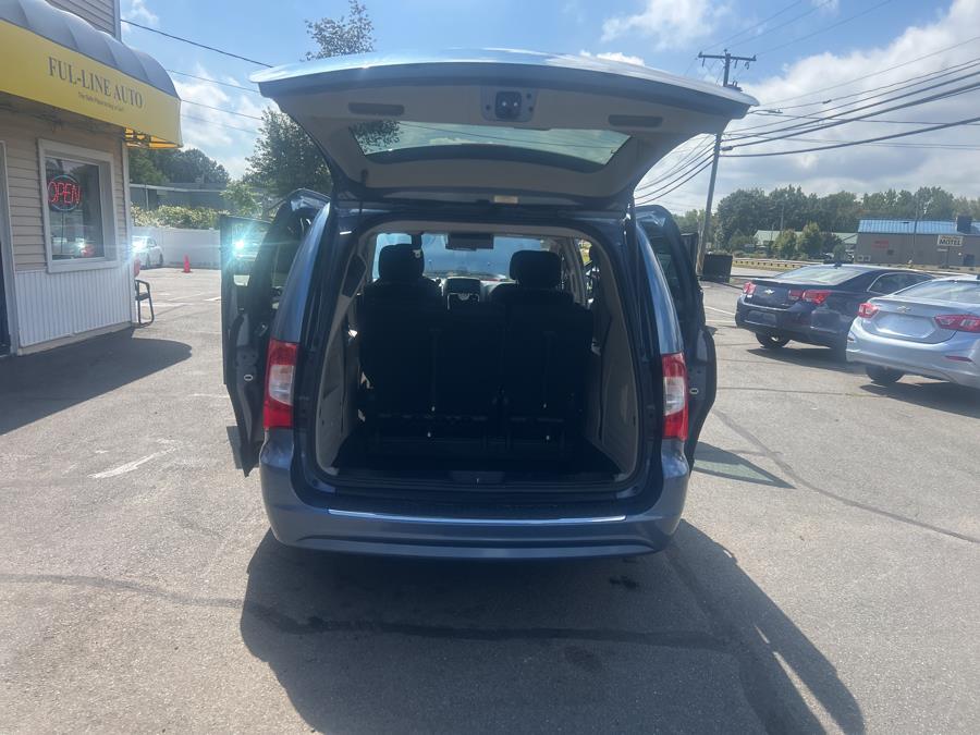 2011 Chrysler Town & Country 4dr Wgn Touring, available for sale in South Windsor , Connecticut | Ful-line Auto LLC. South Windsor , Connecticut 2011 Chrysler Town & Country 4dr Wgn Touring, available for sale in South Windsor , Connecticut | Ful-line Auto LLC. South Windsor , Connecticut