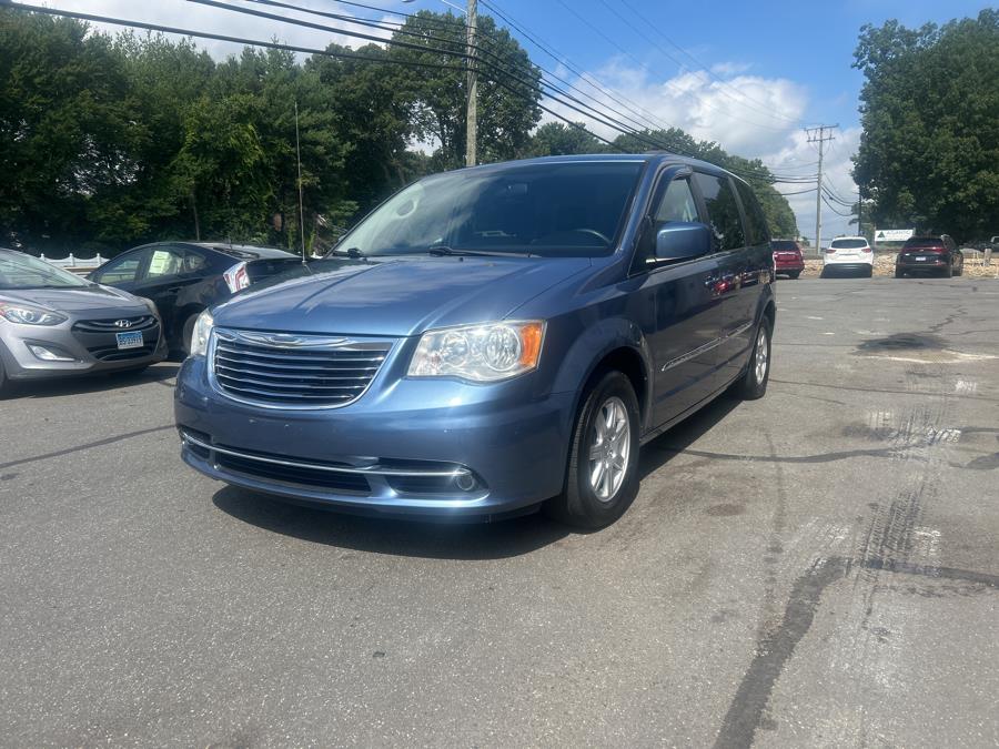 2011 Chrysler Town & Country 4dr Wgn Touring, available for sale in South Windsor , Connecticut | Ful-line Auto LLC. South Windsor , Connecticut 2011 Chrysler Town & Country 4dr Wgn Touring, available for sale in South Windsor , Connecticut | Ful-line Auto LLC. South Windsor , Connecticut
