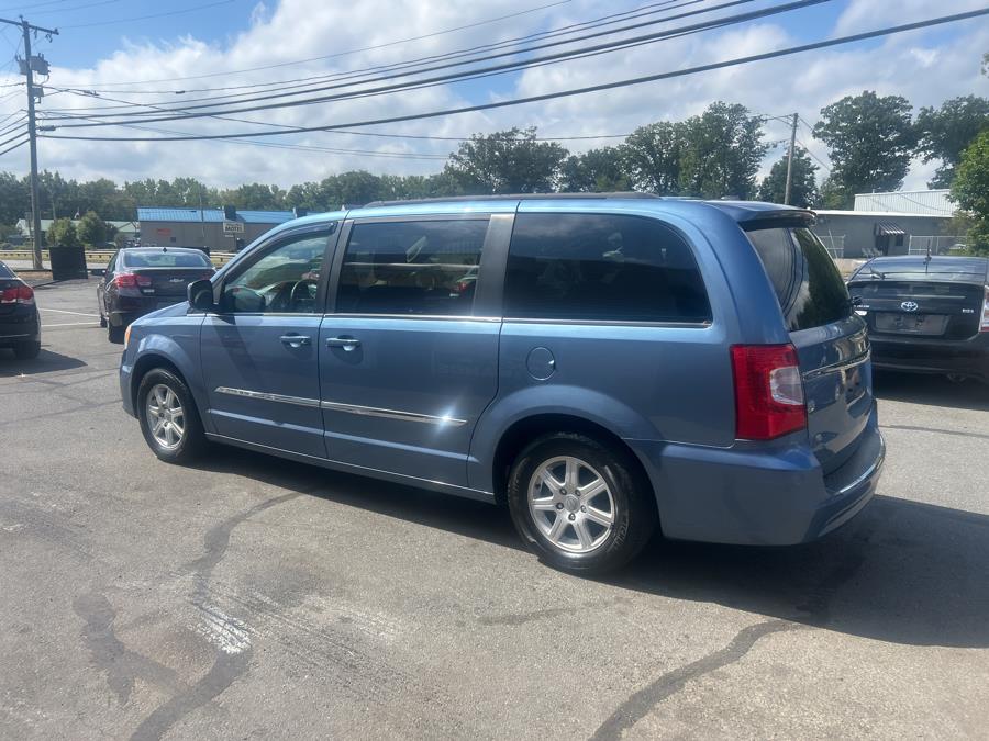 2011 Chrysler Town & Country 4dr Wgn Touring, available for sale in South Windsor , Connecticut | Ful-line Auto LLC. South Windsor , Connecticut 2011 Chrysler Town & Country 4dr Wgn Touring, available for sale in South Windsor , Connecticut | Ful-line Auto LLC. South Windsor , Connecticut