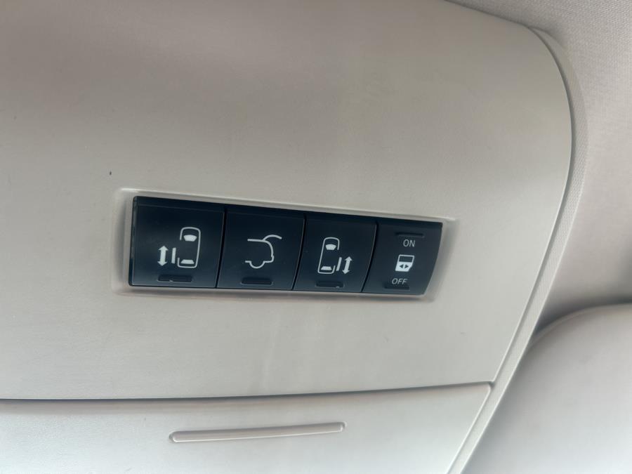 2011 Chrysler Town & Country 4dr Wgn Touring, available for sale in South Windsor , Connecticut | Ful-line Auto LLC. South Windsor , Connecticut 2011 Chrysler Town & Country 4dr Wgn Touring, available for sale in South Windsor , Connecticut | Ful-line Auto LLC. South Windsor , Connecticut