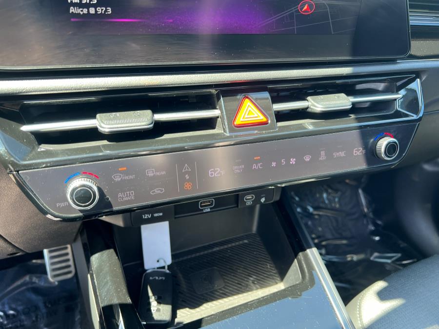 2023 Kia Niro EV Wave, available for sale in Daly City, California | Green Light Auto Wholesale. Daly City, California 2023 Kia Niro EV Wave, available for sale in Daly City, California | Green Light Auto Wholesale. Daly City, California