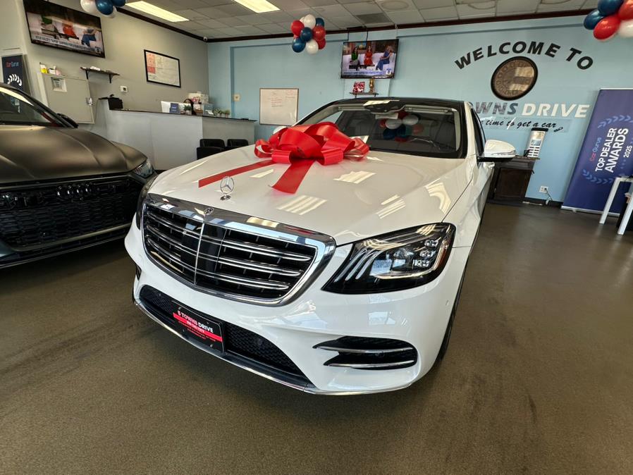 2018 Mercedes-Benz S-Class S 560 4MATIC Sedan, available for sale in Inwood, New York | 5 Towns Drive. Inwood, New York 2018 Mercedes-Benz S-Class S 560 4MATIC Sedan, available for sale in Inwood, New York | 5 Towns Drive. Inwood, New York