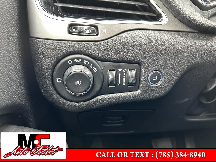 2019 Jeep Cherokee High Altitude 4x4, available for sale in Colby, Kansas | M C Auto Outlet Inc. Colby, Kansas 2019 Jeep Cherokee High Altitude 4x4, available for sale in Colby, Kansas | M C Auto Outlet Inc. Colby, Kansas