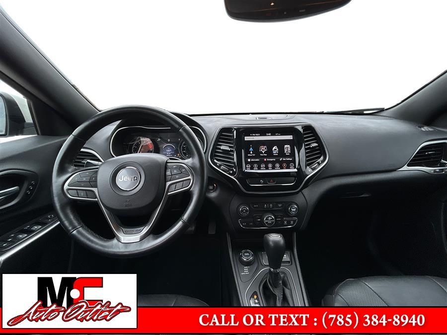 2019 Jeep Cherokee High Altitude 4x4, available for sale in Colby, Kansas | M C Auto Outlet Inc. Colby, Kansas 2019 Jeep Cherokee High Altitude 4x4, available for sale in Colby, Kansas | M C Auto Outlet Inc. Colby, Kansas